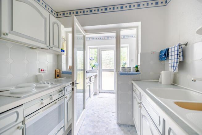 3 bed Detached Bungalow for sale Image 7