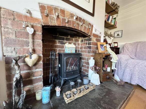 2 bed Terraced for sale Image 8