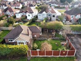 30, Fairway, Northampton NN2 7JZ
