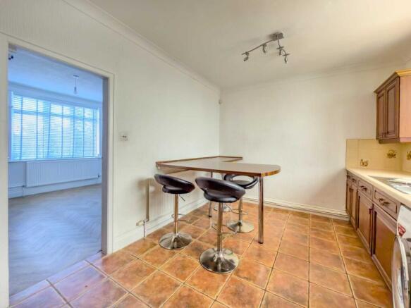 2 bed Semi-Detached for sale Image 6