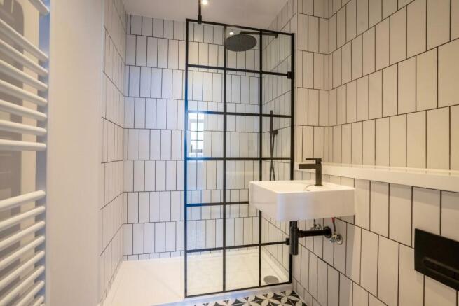2 bed Apartment for sale Image 7