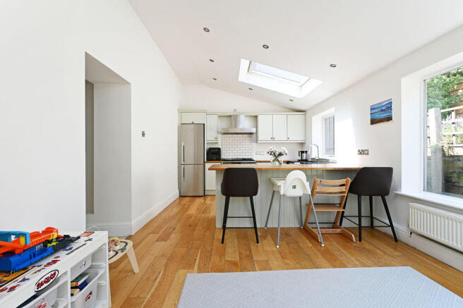 3 bed Detached for sale Image 10