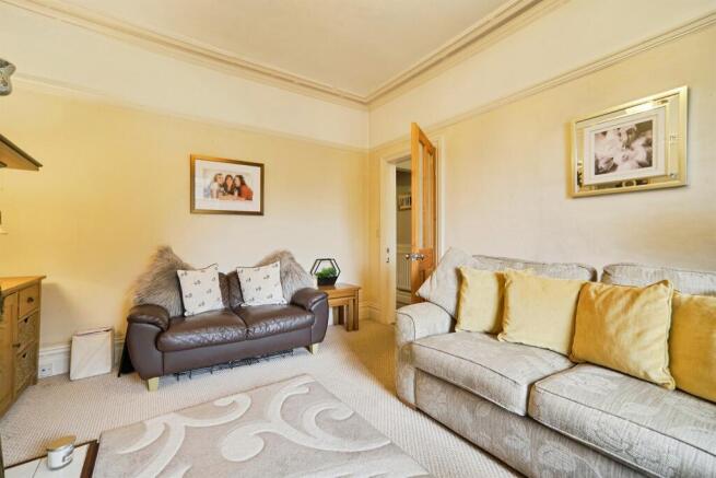3 bed Terraced for sale Image 5