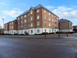 19, Estella Close, Haydon End, Swindon SN25 1TT