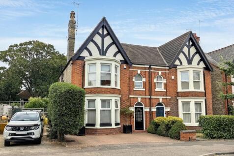Thorpe Lea Road, Peterborough, PE3