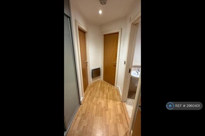 1 bed Flat to rent Image 2