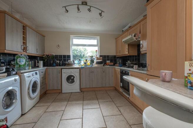 3 bed Semi-Detached for sale Image 7