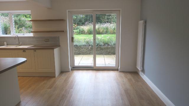 KITCHEN/DINING ROOM