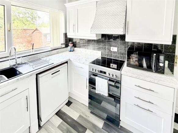3 bed Detached for sale Image 9
