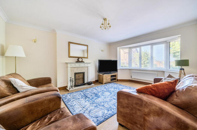 1349795-9-68c3e5b...