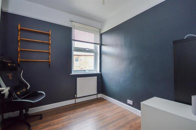 2 bed Terraced for sale Image 5
