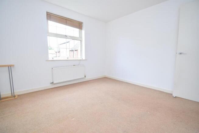 2 bed Apartment for sale Image 5