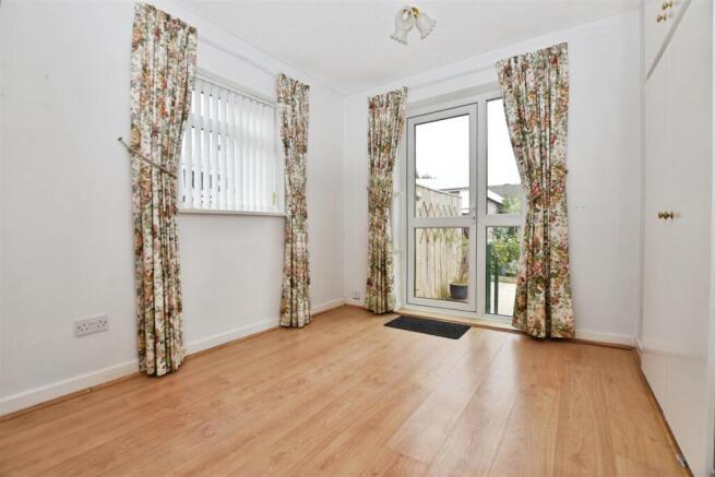 2 bed Semi-Detached Bungalow for sale Image 5