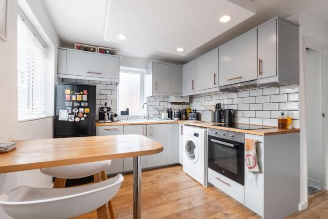 kitchen-2.jpg
