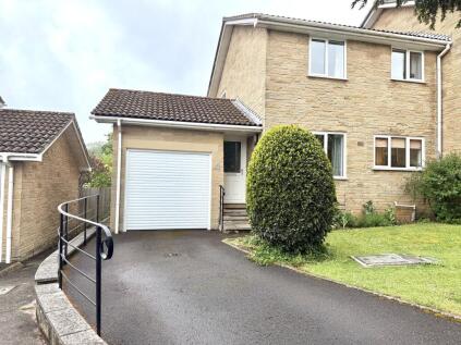 Hill House Close, Sherborne NO FURTHER CHAIN