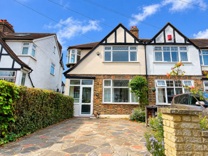 Aviemore Way, Beckenham, BR3