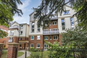 13, Connaught Court, Alma Road, Windsor SL4 3GZ