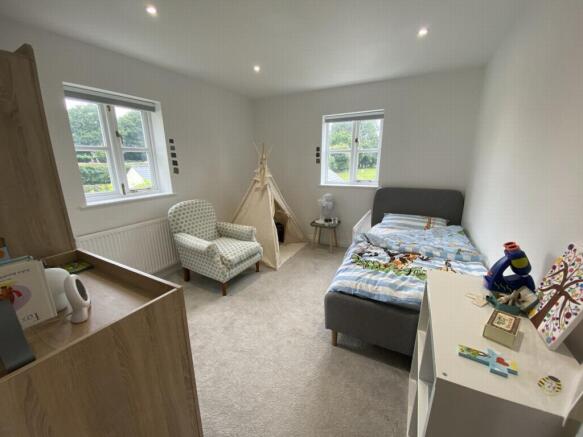 Photo 4