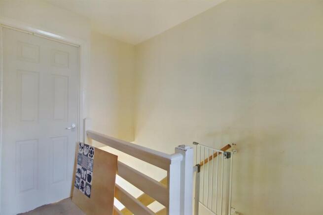 8534660-interior09-800.JPG