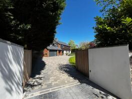 Landfall, St Andrews Road, Henley-on-thames RG9 1PL