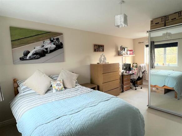 BEDROOM 3: