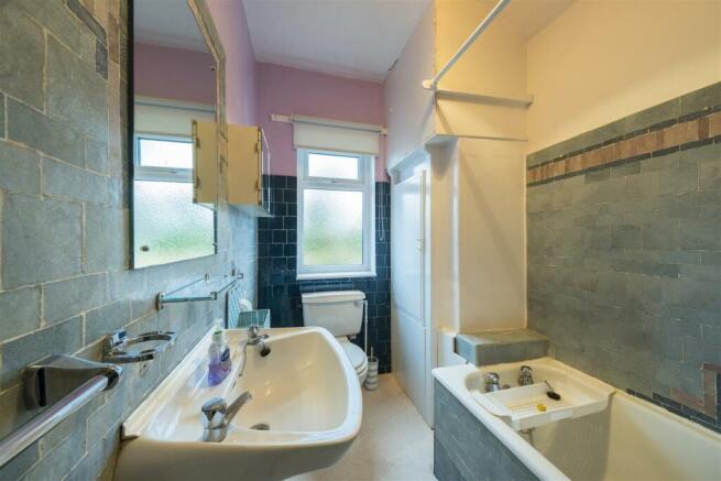 6 Manora Road-017.JPG