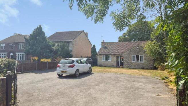 4 bed Detached for sale Image 10