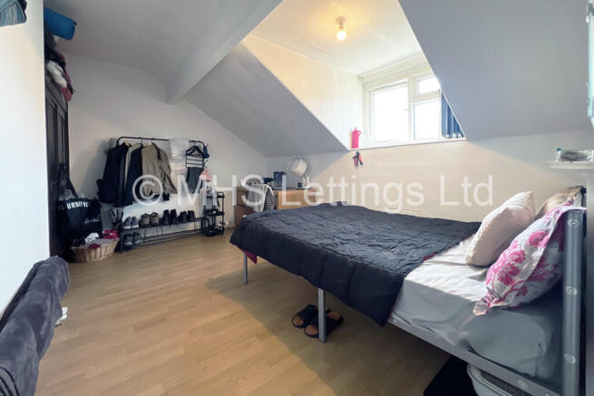5 bed Terraced to rent Image 8