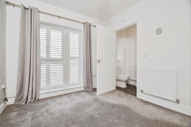 2 bed Semi-Detached for sale Image 9