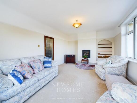 Sitting Room/ Bed 2