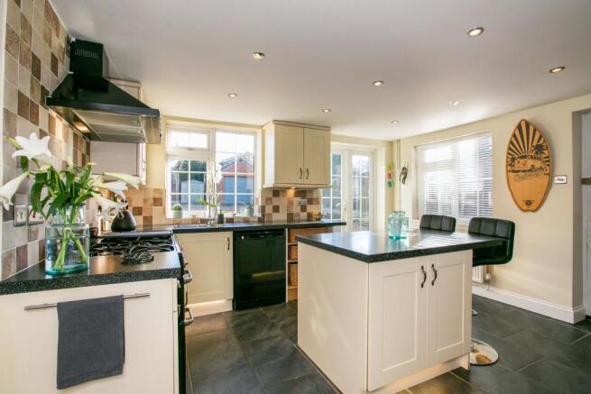 Kitchen/ Breakfast r