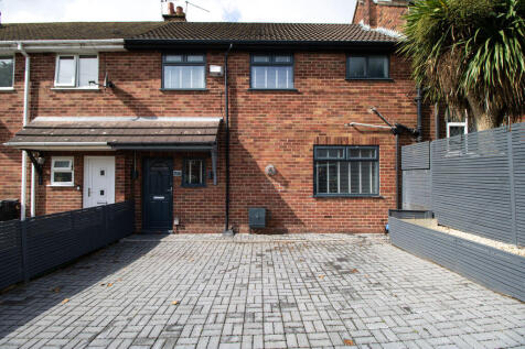 Whins Avenue, Farnworth, Bolton, BL4 0NP