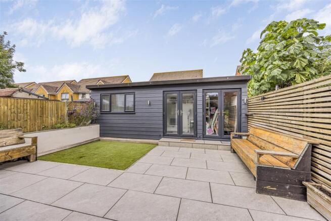 7 Spinney Close, Waterlooville-PorticoMarketing-So