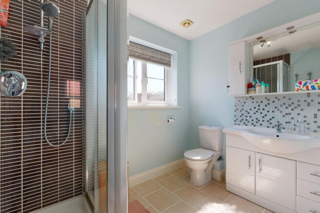 EN SUITE