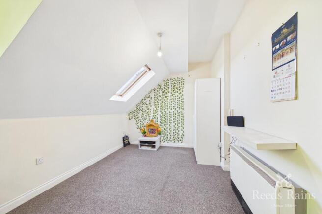 2 bed Penthouse for sale Image 11