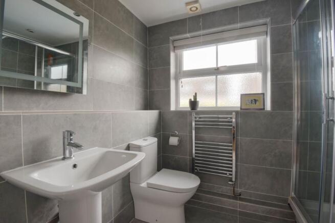 En-Suite Shower / WC