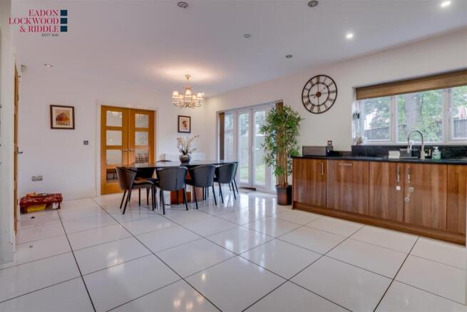 Kitchen Diner