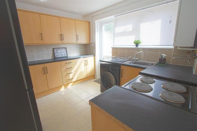 KITCHEN1.jpg