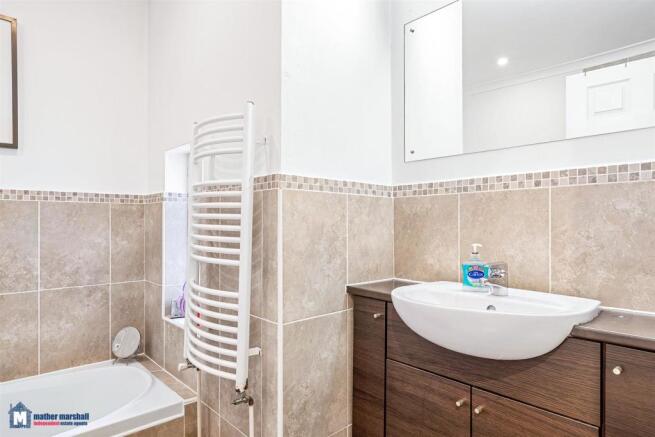 Family Bathroom 2nd View