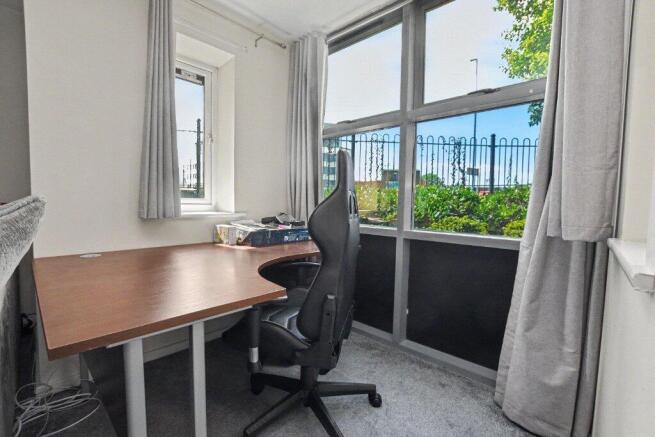 2 bed Apartment for sale Image 4