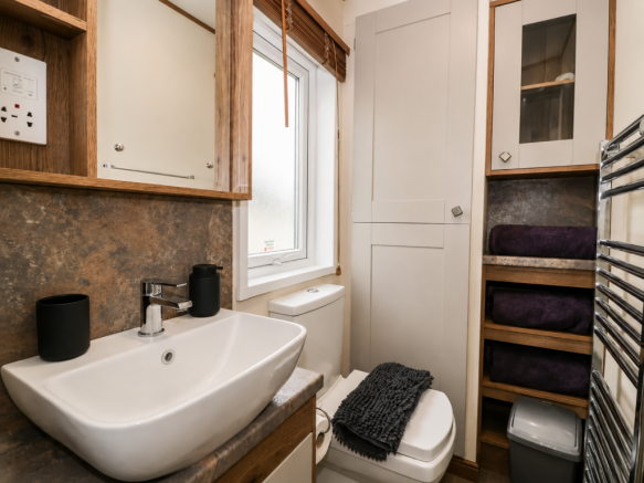 2 bed Lodge for sale Image 12