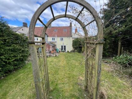 Charlton Road, Shepton Mallet, BA4