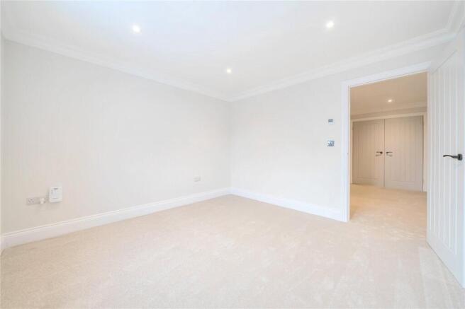 2 bed Penthouse for sale Image 11