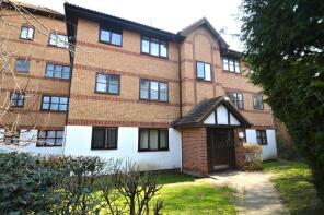 147, Frobisher Road, Erith DA8 2PU