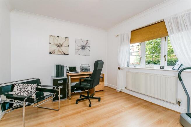 8309336-interior23.jpg