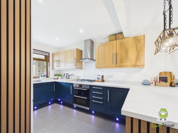 EweMove Estate Agents Basingstoke - Sibelius Close
