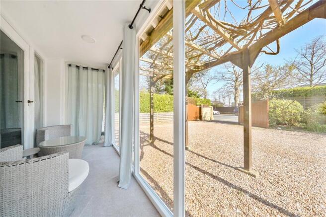 6 bed Detached for sale Image 11