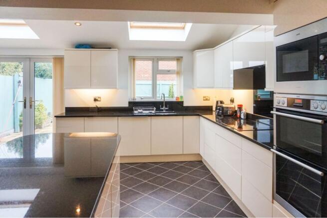 Kitchen/Dining Room