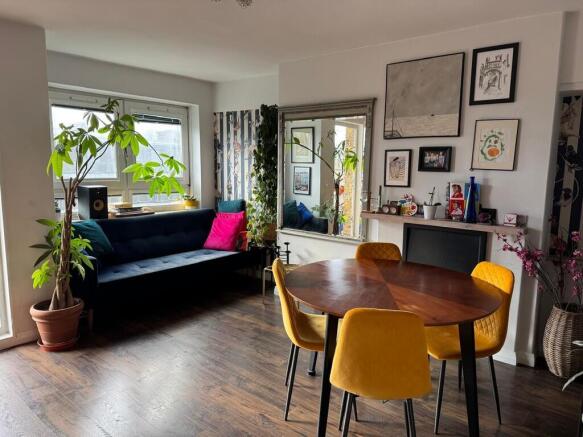 2. LOUNGE - 2