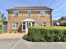 5, Glebe Close, Aldershot GU11 3FN